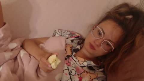 Snapshot of flowercandydoll chatting on 07.06.26 say meow and send tip online show from 07.06.26