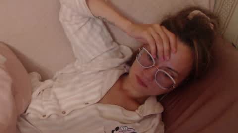 Snapshot of flowercandydoll chatting on 07.11.26 say meow and send tip online show from 07.11.26
