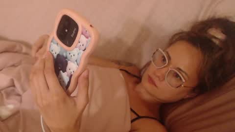 Snapshot of flowercandydoll chatting on 08.04.26 say meow and send tip online show from 08.04.26