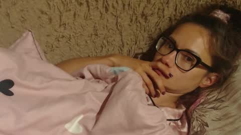 say meow and send tip  online show from 09.13.25