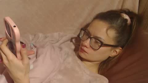 say meow and send tip  online show from 12.18.25