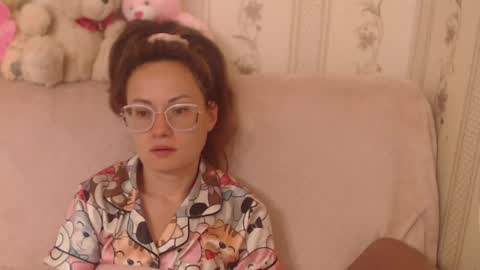Snapshot of flowercandydoll13 chatting on 06.08.26 say meow and send tip online show from 06.08.26