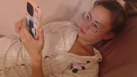 Snapshot of flowercandydoll13 chatting on 07.17.26 say meow and send tip online show from 07.17.26