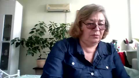 Snapshot of flowerlover8 chatting on 03.01.25 Flowerlower online show from 03.01.25