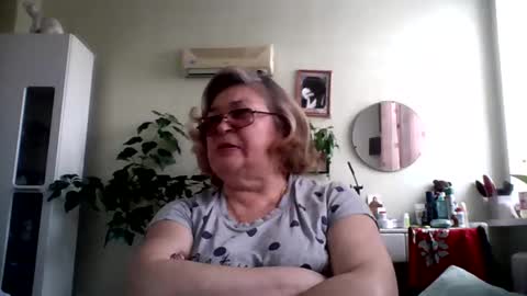 Snapshot of flowerlover8 chatting on 03.03.25 Flowerlower online show from 03.03.25