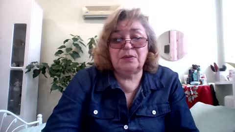 Snapshot of flowerlover8 chatting on 03.04.25 Flowerlower online show from 03.04.25