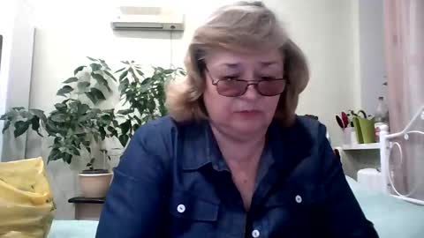 Snapshot of flowerlover8 chatting on 03.07.25 Flowerlower online show from 03.07.25