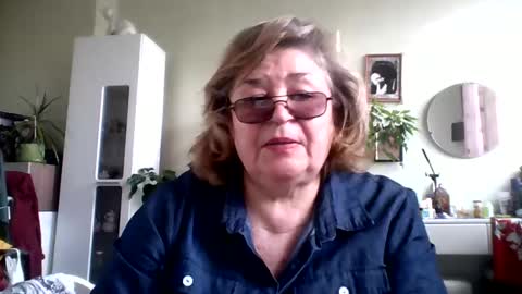 Snapshot of flowerlover8 chatting on 03.08.25 Flowerlower online show from 03.08.25