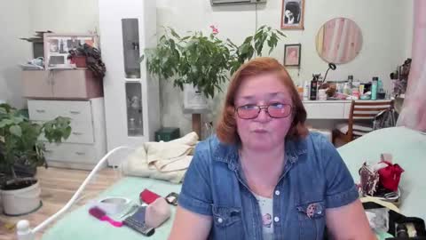 Snapshot of flowerlover8 chatting on 11.03.25 Flowerlower online show from 11.03.25