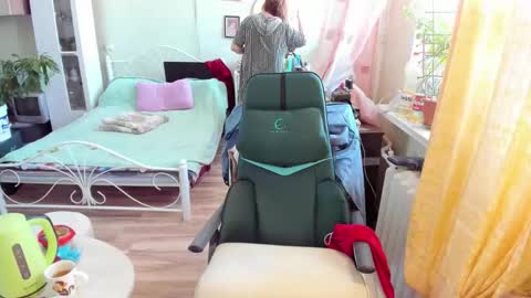 Snapshot of flowerlover8 chatting on 02.21.26 Flowerlower online show from 02.21.26