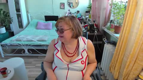 Snapshot of flowerlover8 chatting on 02.25.26 Flowerlower online show from 02.25.26