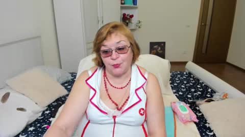 Snapshot of flowerlover8 chatting on 03.01.26 Flowerlower online show from 03.01.26