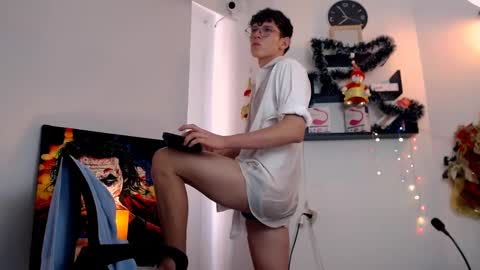 flowers109 online show from 12.17.24