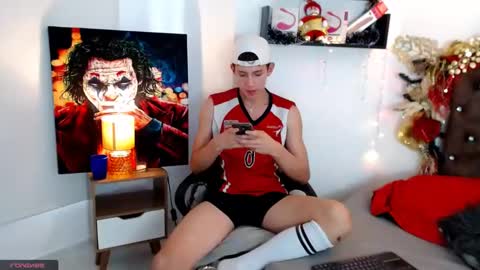 flowers109 online show from 12.24.24