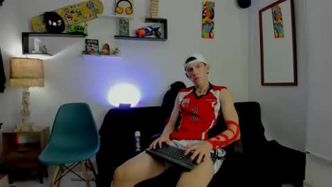 flowers109 online show from 01.13.25