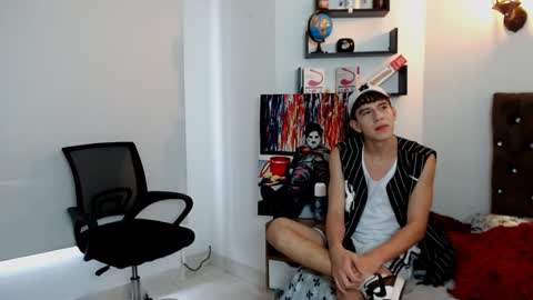 flowers109 online show from 03.11.25