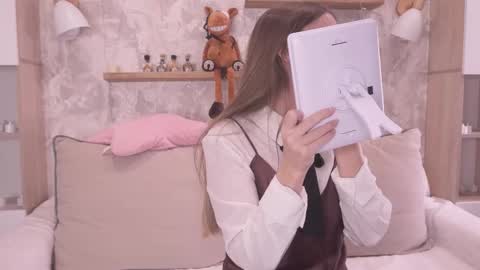 Snapshot of fluffy_hat chatting on 02.08.26 Fluffy and Krut online show from 02.08.26