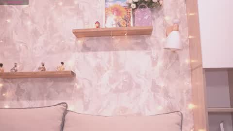 Snapshot of fluffy_hat chatting on 02.20.26 Fluffy and Krut online show from 02.20.26