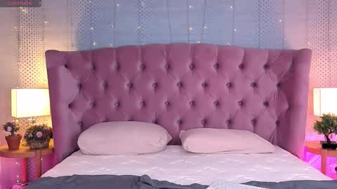 Mia online show from 10.06.25