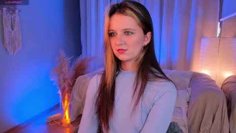 LilLisa online show from 12.02.25