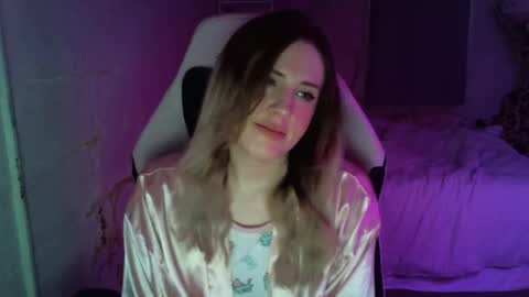 Snapshot of fluxsux chatting on 10.08.25 Flux online show from 10.08.25