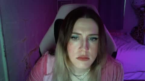 Snapshot of fluxsux chatting on 10.15.25 Flux online show from 10.15.25