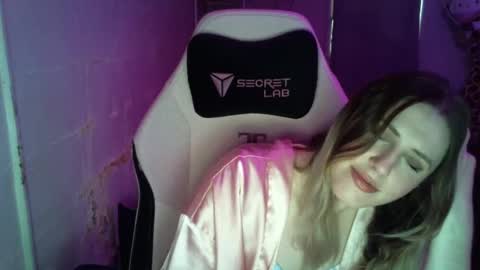 Snapshot of fluxsux chatting on 11.05.25 Flux online show from 11.05.25