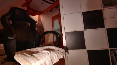 Matthew online show from 10.17.25