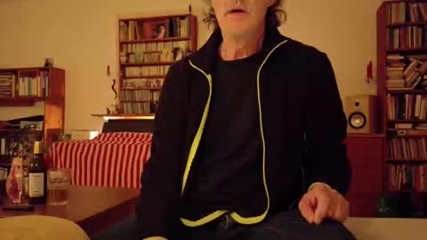 Snapshot of foolforyoubabe chatting on 04.29.26 cum together online show from 04.29.26