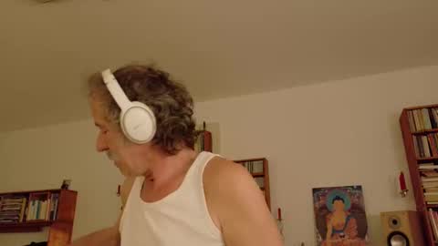 Snapshot of foolforyoubabe chatting on 05.06.26 cum together online show from 05.06.26