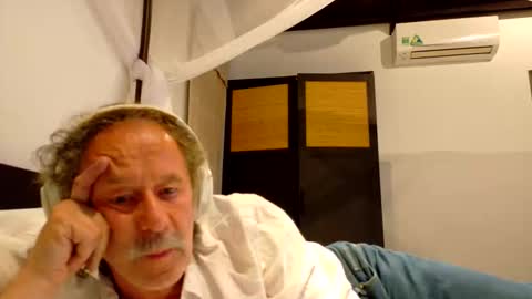 Snapshot of foolforyoubabe chatting on 05.16.26 cum together online show from 05.16.26