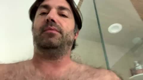 Snapshot of forevergoing chatting on 10.22.25 forevergoing online show from 10.22.25