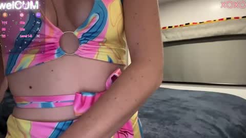 Elaine online show from 01.15.25