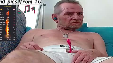 Snapshot of forexxxx_man chatting on 03.04.25 doc online show from 03.04.25