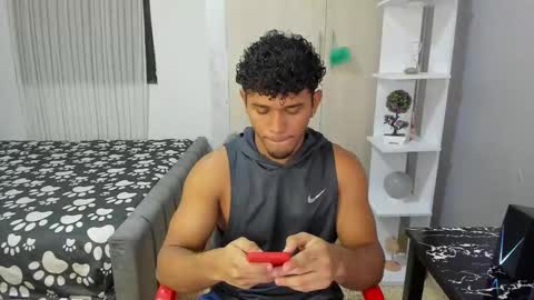 Snapshot of fox_evans chatting on 10.30.25 Fox online show from 10.30.25