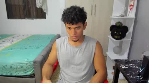 Snapshot of fox_evans chatting on 11.02.25 Fox online show from 11.02.25