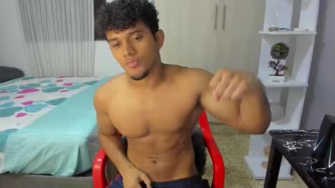 Snapshot of fox_evans chatting on 11.11.25 Fox online show from 11.11.25