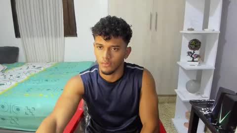 Snapshot of fox_evans chatting on 11.18.25 Fox online show from 11.18.25