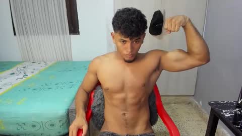 Snapshot of fox_evans chatting on 12.03.25 Fox online show from 12.03.25