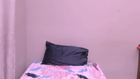 Snapshot of fox_off2 chatting on 12.14.24 fox_off2 online show from 12.14.24