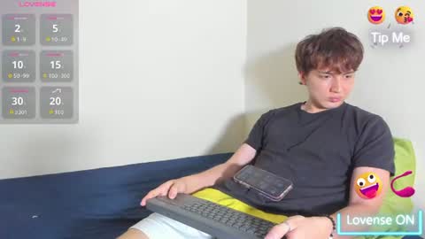 Snapshot of fox_prince_ chatting on 06.18.26 fox_prince_ online show from 06.18.26