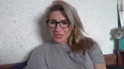 fox_red_lady7 online show from 01.13.26