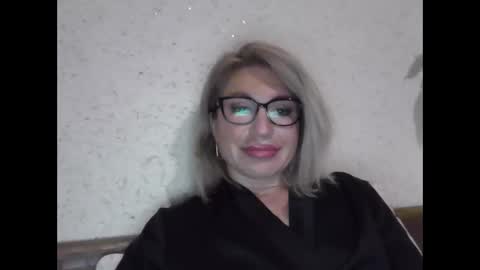 Snapshot of fox_red_lady7 chatting on 04.12.26 fox_red_lady7 online show from 04.12.26