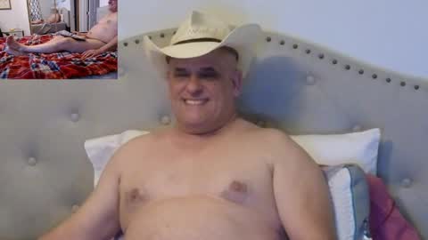 Snapshot of foxhunt99 chatting on 02.28.25 Hunter online show from 02.28.25