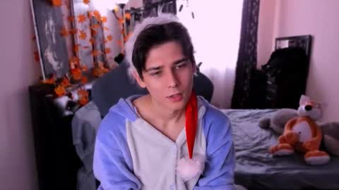 Foxicfu online show from 12.18.25