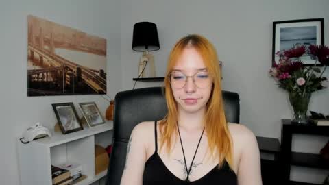 Snapshot of foxsonya chatting on 06.01.26 Sonya online show from 06.01.26