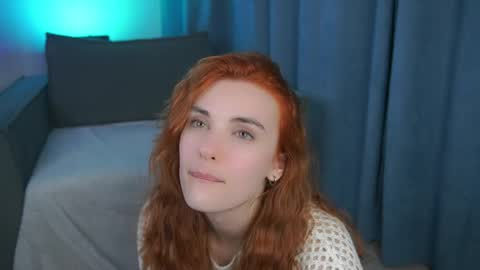 Snapshot of foxy_cute4you chatting on 04.13.26 Eva online show from 04.13.26