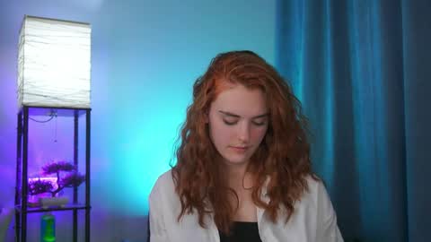 Snapshot of foxy_cute4you chatting on 04.15.26 Eva online show from 04.15.26