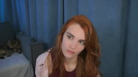 Snapshot of foxy_cute4you chatting on 04.30.26 Eva online show from 04.30.26