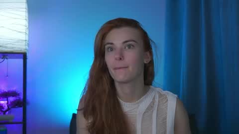 Snapshot of foxy_cute4you chatting on 05.08.26 Eva online show from 05.08.26